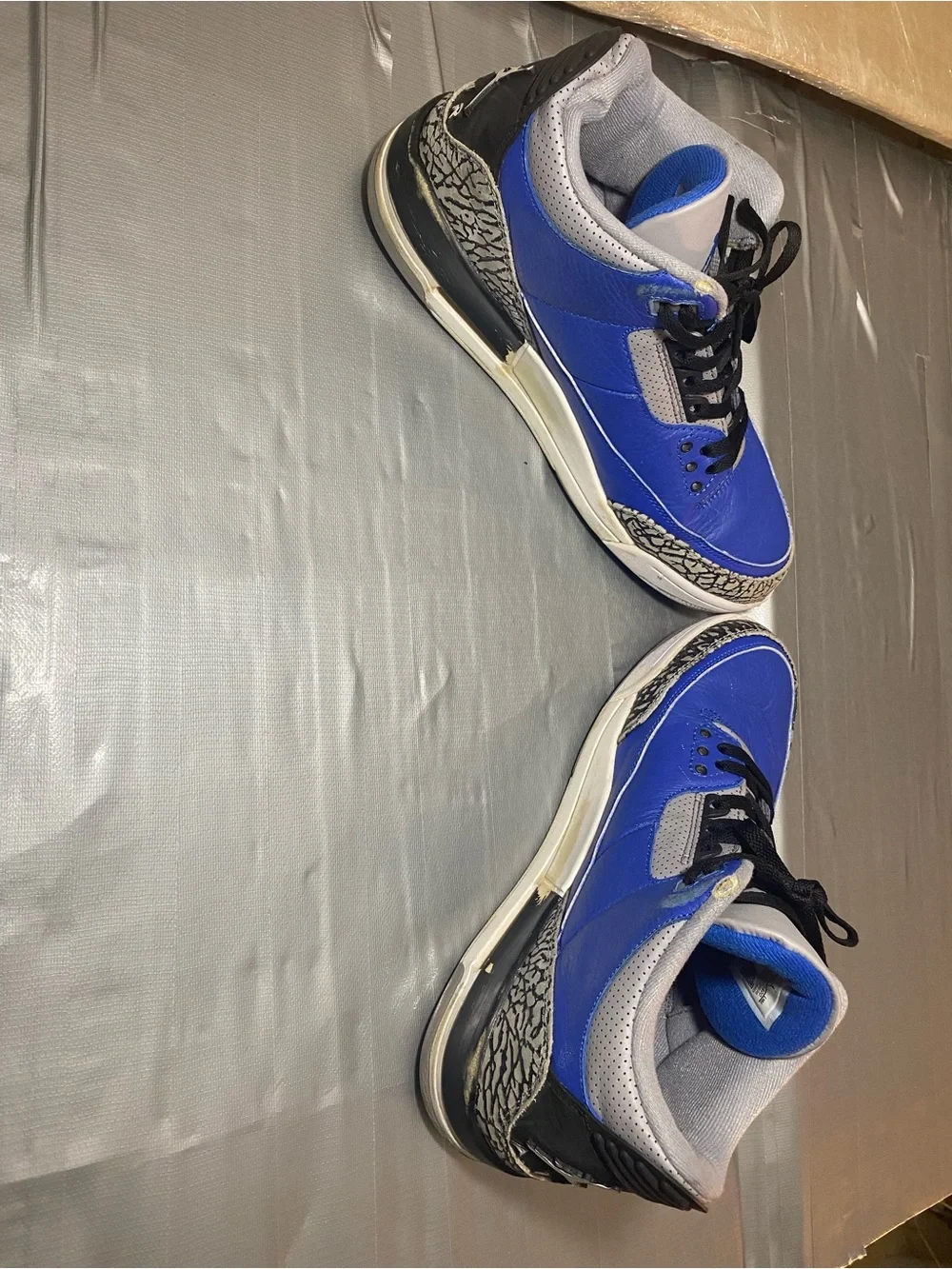 Jordan Air Jordan 3 Retro Varsity Royal CT8532-400 Men’s Mid Top Sneakers